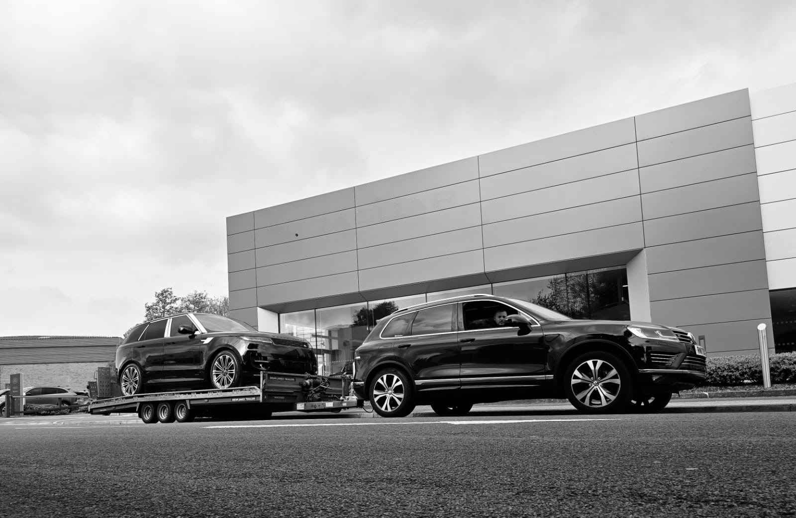 Range Rover Sport on Trailer - RML Transport